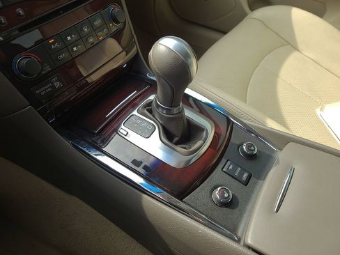 Used 2013 INFINITI G37 x w/ Premium Pkg image 27