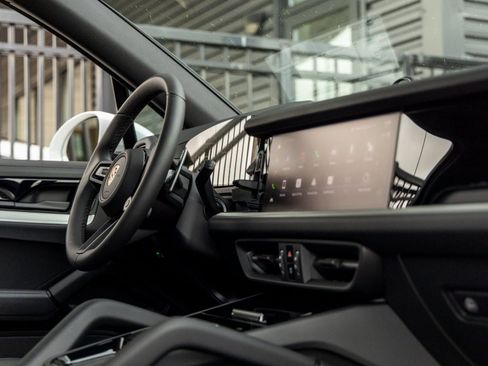 New 2026 Porsche Cayenne AWD/4WD image 49