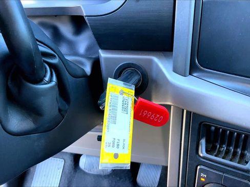 Used 2025 Ford F150 XLT w/ Equipment Group 301A Standard image 14