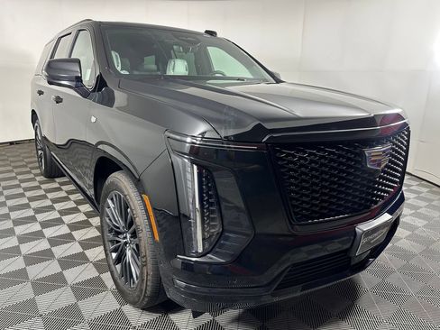 Used 2025 Cadillac Escalade Sport Platinum AWD/4WD image 7