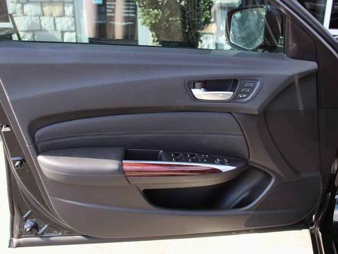 Used 2015 Acura TLX V6 w/ Technology Package image 11
