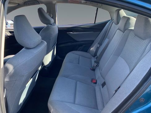 Used 2025 Toyota Camry LE w/ Convenience Package image 13