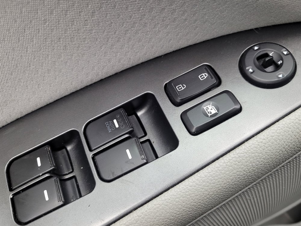 Used 2015 Kia Optima LX FWD image 27