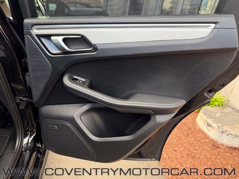 Used 2020 Porsche Macan Turbo image 53