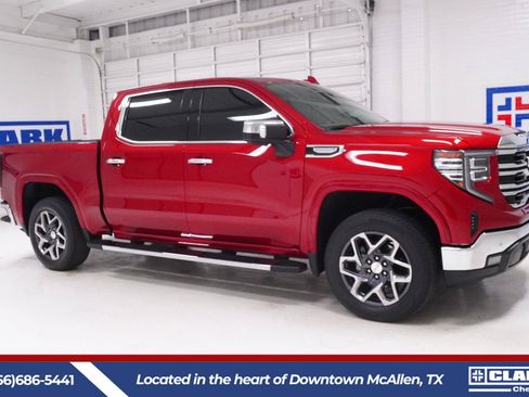 Used 2025 GMC Sierra 1500 SLT RWD image 4