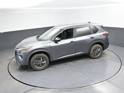 Used 2024 Nissan Rogue S AWD/4WD image 37