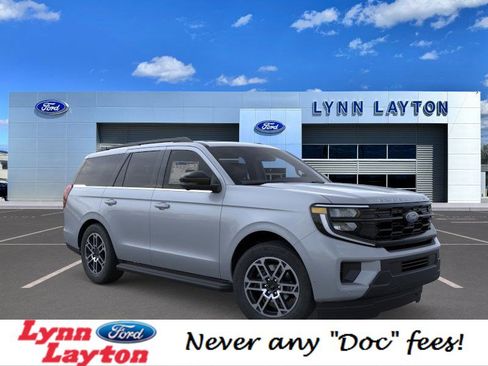 New 2025 Ford Expedition Active image 7