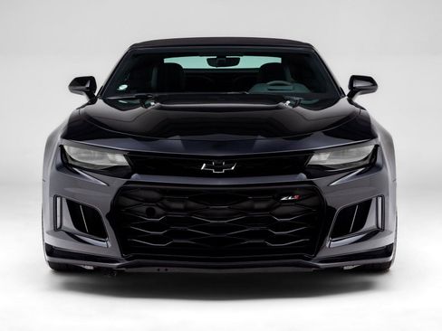 Used 2022 Chevrolet Camaro ZL1 RWD image 18
