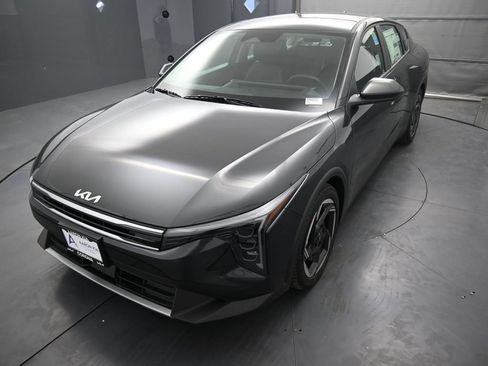 New 2026 Kia K4 EX FWD image 8