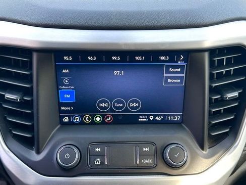 Used 2023 GMC Acadia SLE w/ Driver Convenience Package image 18