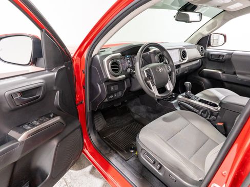 Used 2023 Toyota Tacoma SR5 w/ Technology Package RWD image 13