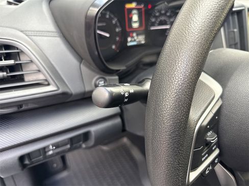 Used 2020 Subaru Crosstrek 2.0i image 21