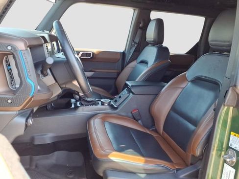 Used 2023 Ford Bronco Outer Banks AWD/4WD image 9