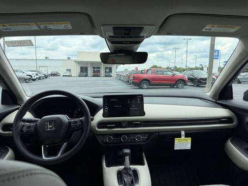 Used 2025 Hyundai Tucson SEL FWD image 33