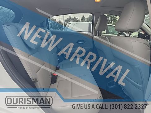 Used 2017 Honda HR-V EX-L image 10