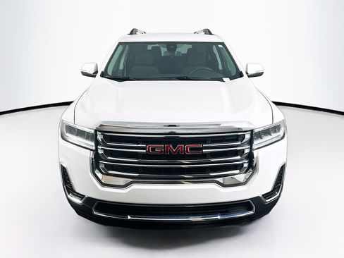 Used 2023 GMC Acadia SLE w/ Driver Convenience Package image 2