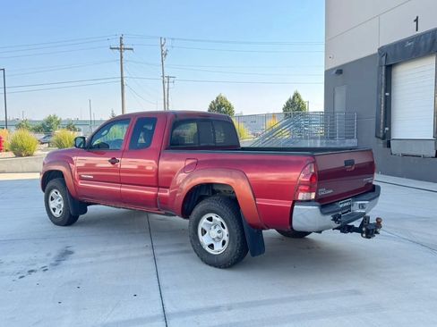Used 2008 Toyota Tacoma PreRunner w/ SR5 Pkg #2 RWD image 3