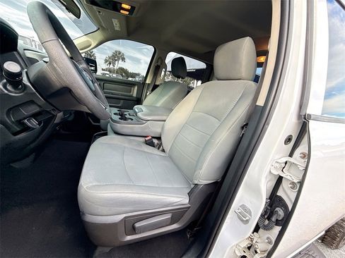 Used 2018 RAM 1500 Express w/ Express Value Package image 22