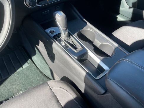 Used 2025 Nissan Altima 2.5 SV image 42