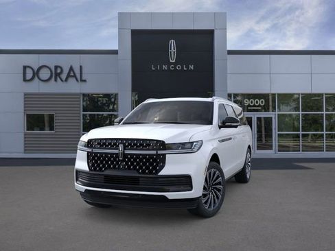 New 2025 Lincoln Navigator L Black Label image 2