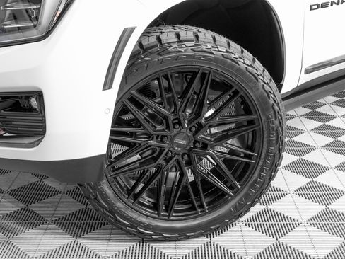 Used 2026 GMC Yukon Denali Ultimate w/ LPO, Floor Liner Package image 34
