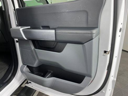 Used 2022 Ford F150 XLT w/ Trailer Tow Package image 14