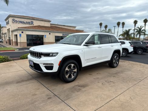 Used 2024 Jeep Grand Cherokee Limited 4xe AWD/4WD image 1