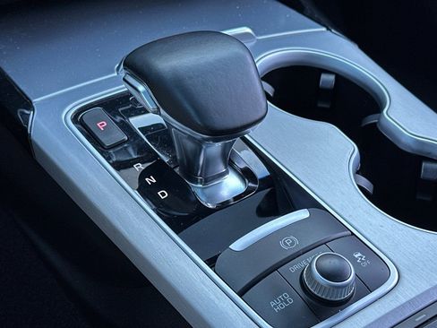 Used 2018 Kia Stinger GT2 image 18