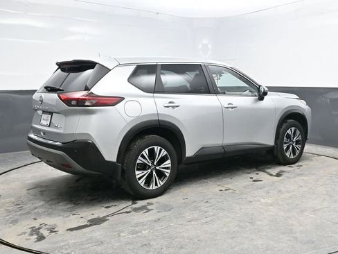 Used 2023 Nissan Rogue SV image 7