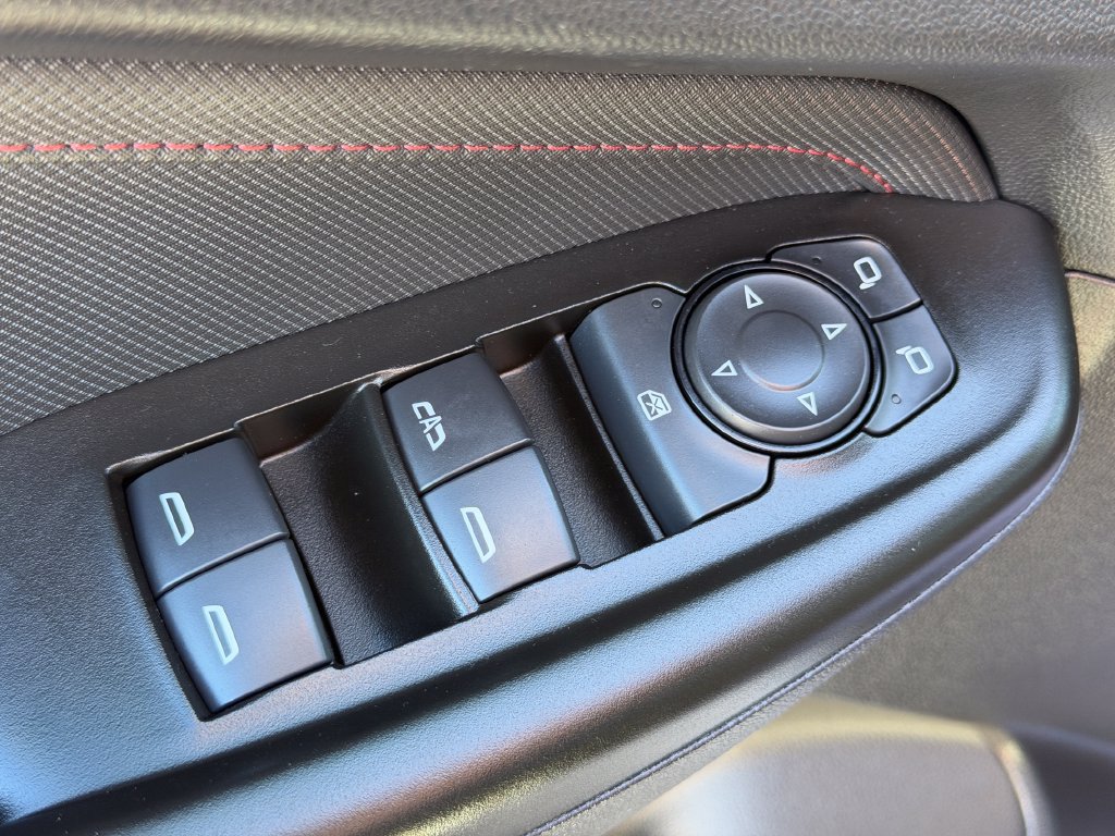 Used 2023 Chevrolet TrailBlazer RS w/ Convenience Package FWD image 19