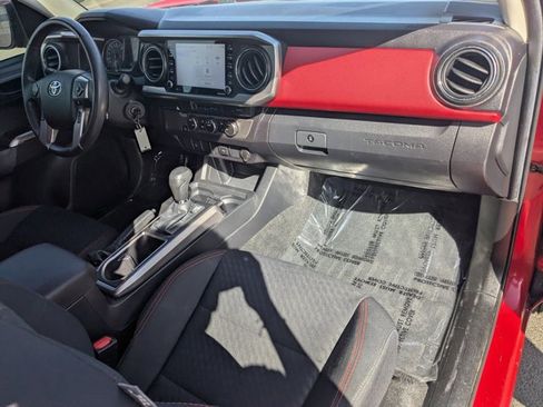 Used 2022 Toyota Tacoma SR5 RWD image 28