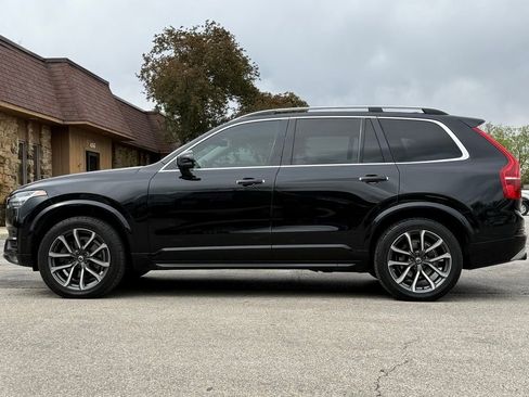 Used 2018 Volvo XC90 T5 Momentum w/ Convenience Package AWD/4WD image 2
