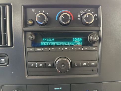 New 2025 Chevrolet Express 2500 w/ Driver Convenience Package image 29