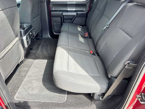 Used 2018 Ford F150 XLT w/ Equipment Group 302A Luxury AWD/4WD image 18