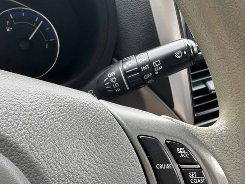 Used 2013 Subaru Forester 2.5X AWD/4WD image 29