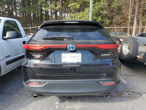 Used 2021 Toyota Venza LE image 5