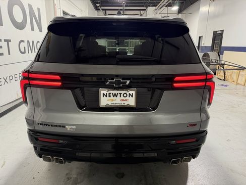 New 2026 Chevrolet Traverse RS w/ LPO, Floor Liner Package image 31