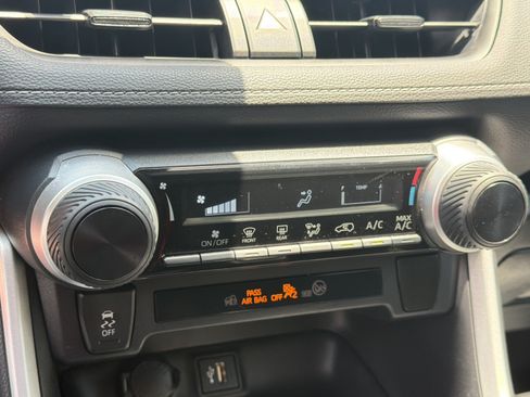 Used 2023 Toyota RAV4 LE FWD image 59