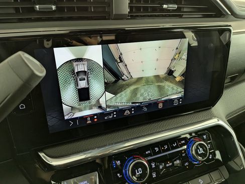 New 2025 GMC Sierra 3500 Denali w/ Denali Reserve Package image 24