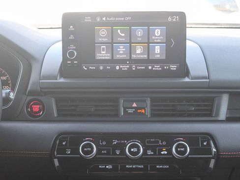 Used 2024 Honda Pilot TrailSport image 14