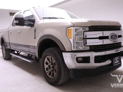 Used 2017 Ford F250 King Ranch w/ Chrome Package image 6