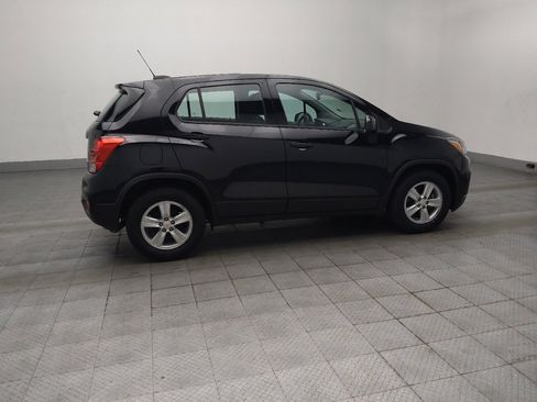 Used 2020 Chevrolet Trax LS FWD image 10