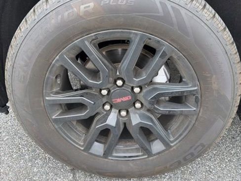 Used 2023 GMC Sierra 1500 Elevation image 4