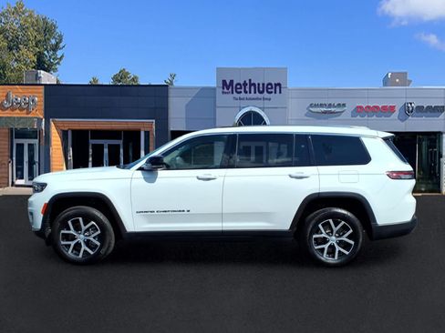 Used 2023 Jeep Grand Cherokee L Limited AWD/4WD image 9