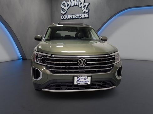 Used 2026 Volkswagen Atlas SE AWD/4WD image 3