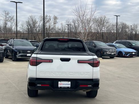 Used 2024 Hyundai Santa Cruz SEL w/ Activity Package image 11