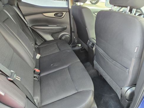 Used 2022 Nissan Rogue Sport S image 28