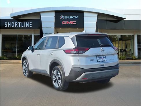 Used 2023 Nissan Rogue SV AWD/4WD image 5
