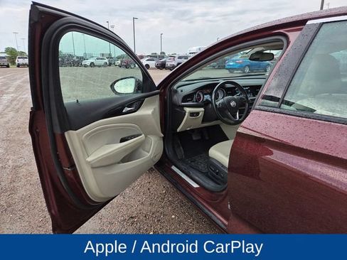 Used 2018 Buick Regal Essence w/ Driver Confidence Package #1 AWD/4WD image 13