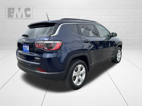 Used 2021 Jeep Compass Latitude w/ Sun and Sound Group AWD/4WD image 3